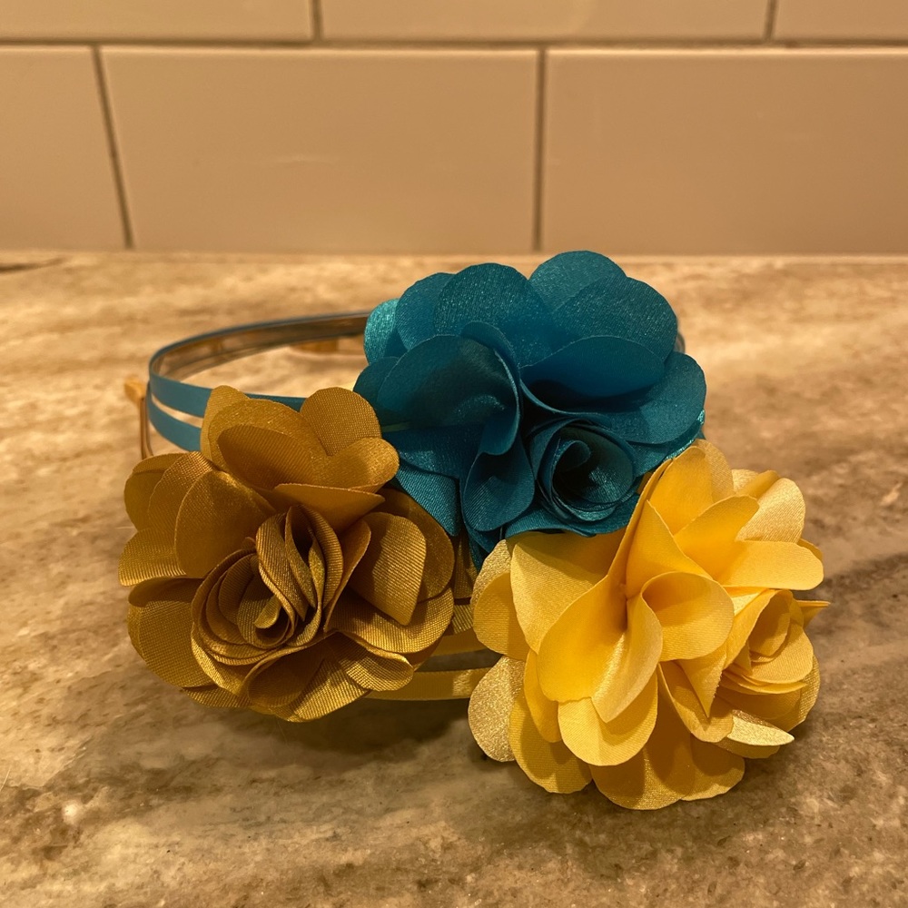 BEAUTIFUL HAND MADE HEADBANDS